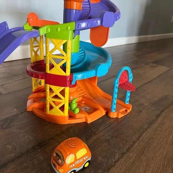 VTech spinning tower Playset - Picture 5 of 5